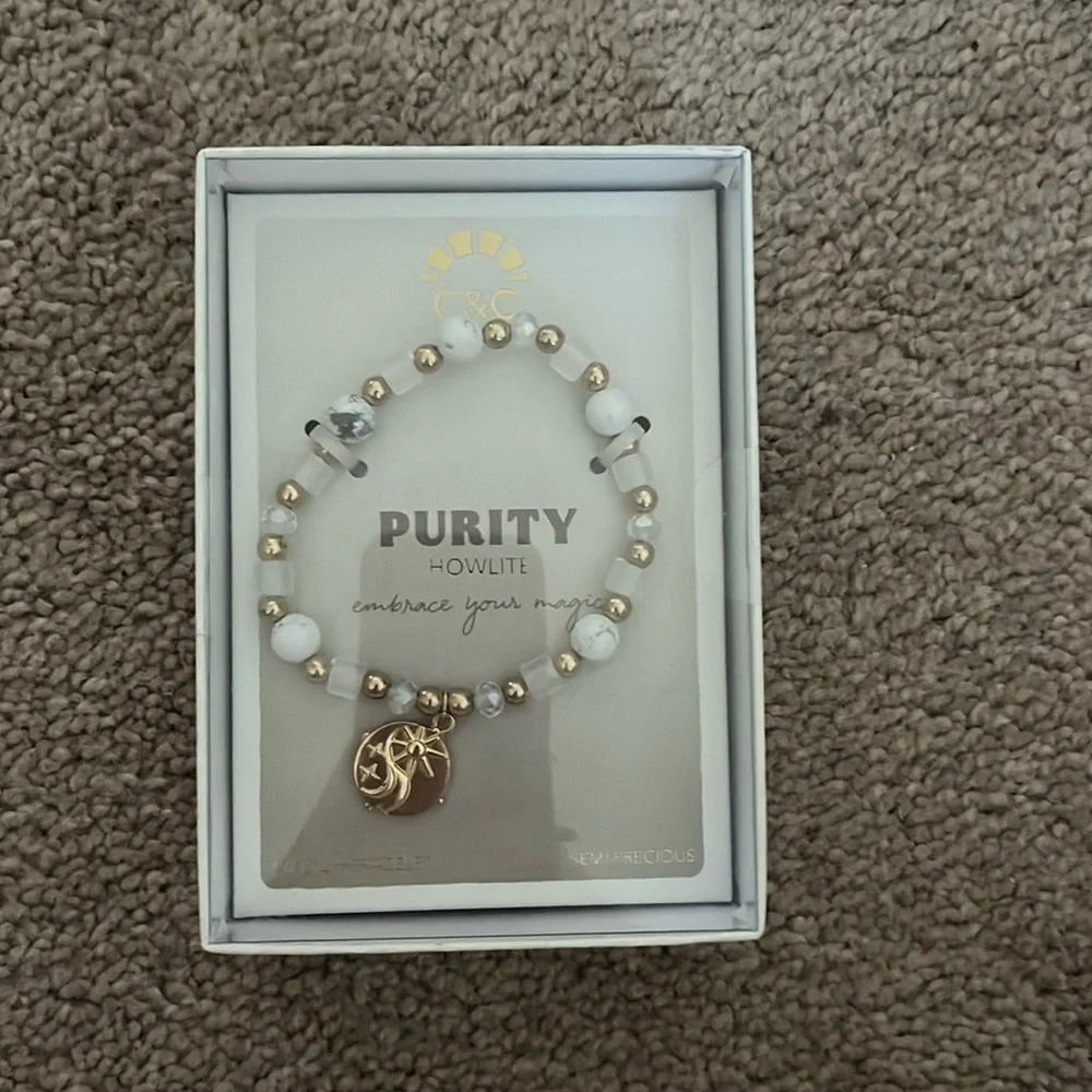 Purity Howlite Bracelet - Picture 1 of 1